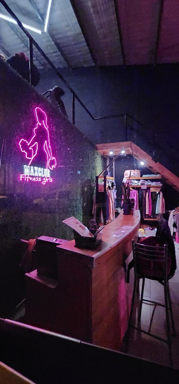 Max Club Femenino